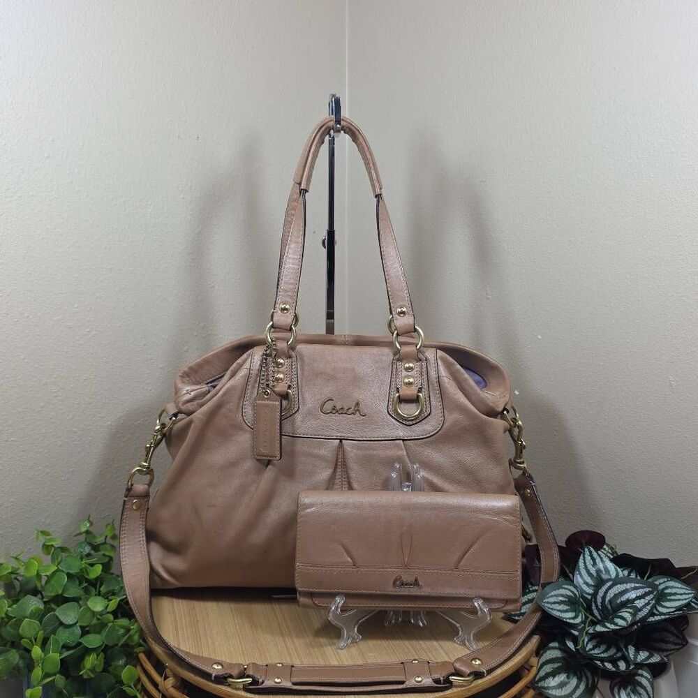 Coach Ashley Leather Carryall shoulder bag and Wallet Tan Champagne Muted Metall